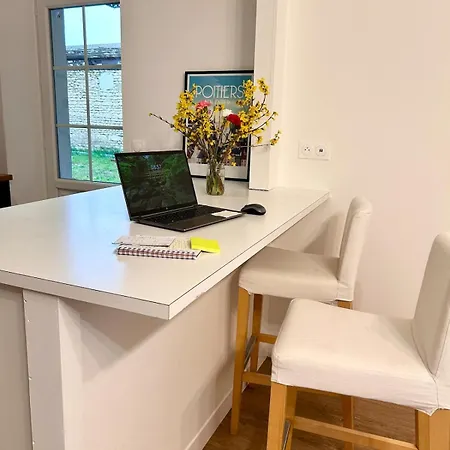 Maison A 4 Minutes Du Futuroscope * 若奈克兰