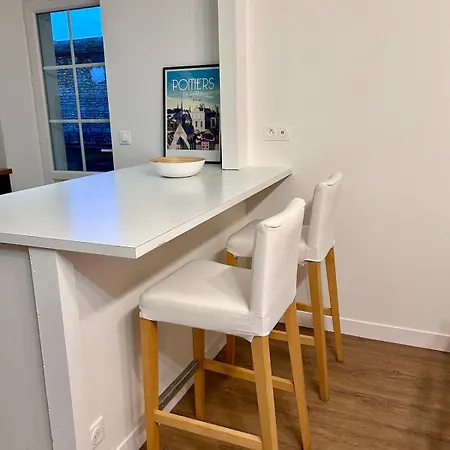 Maison A 4 Minutes Du Futuroscope * 若奈克兰